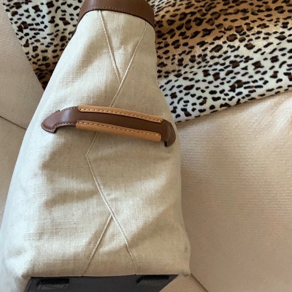 Tumi Linen and Leather Santa Monica Tote - Picture 6 of 13